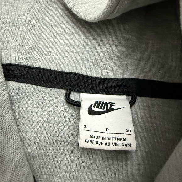 Nike Tech Gray Hoodie with Black Details - Picture 2 of 4